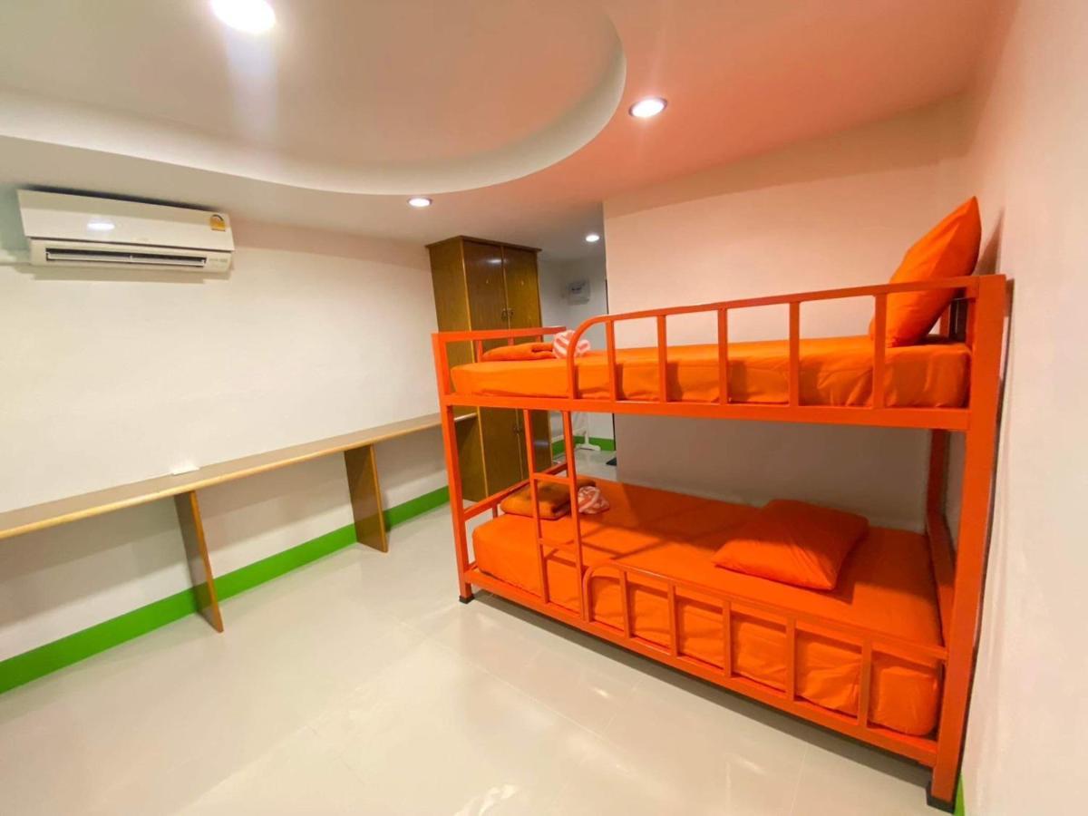 Lotus Hostel Beach 코타오 외부 사진