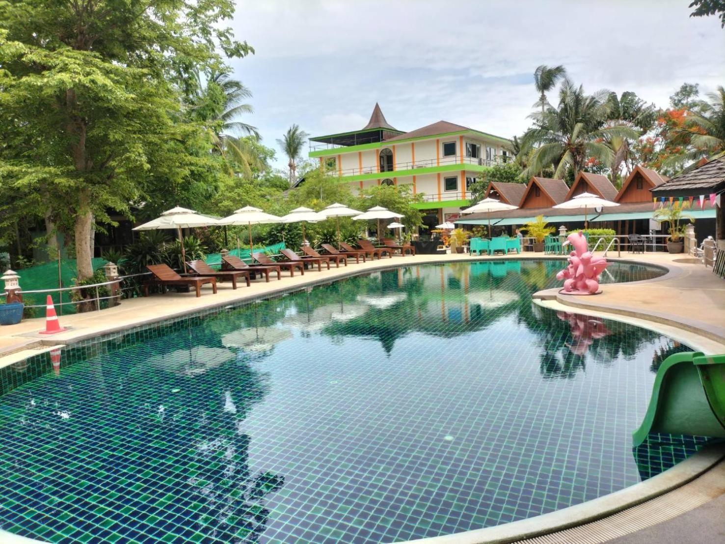 Lotus Hostel Beach 코타오 외부 사진