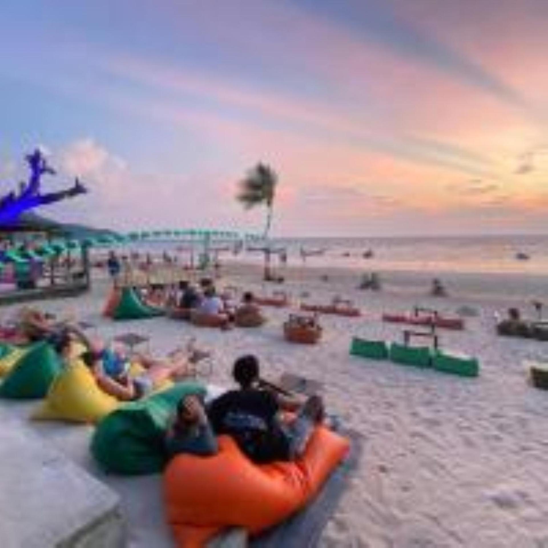 Lotus Hostel Beach 코타오 외부 사진