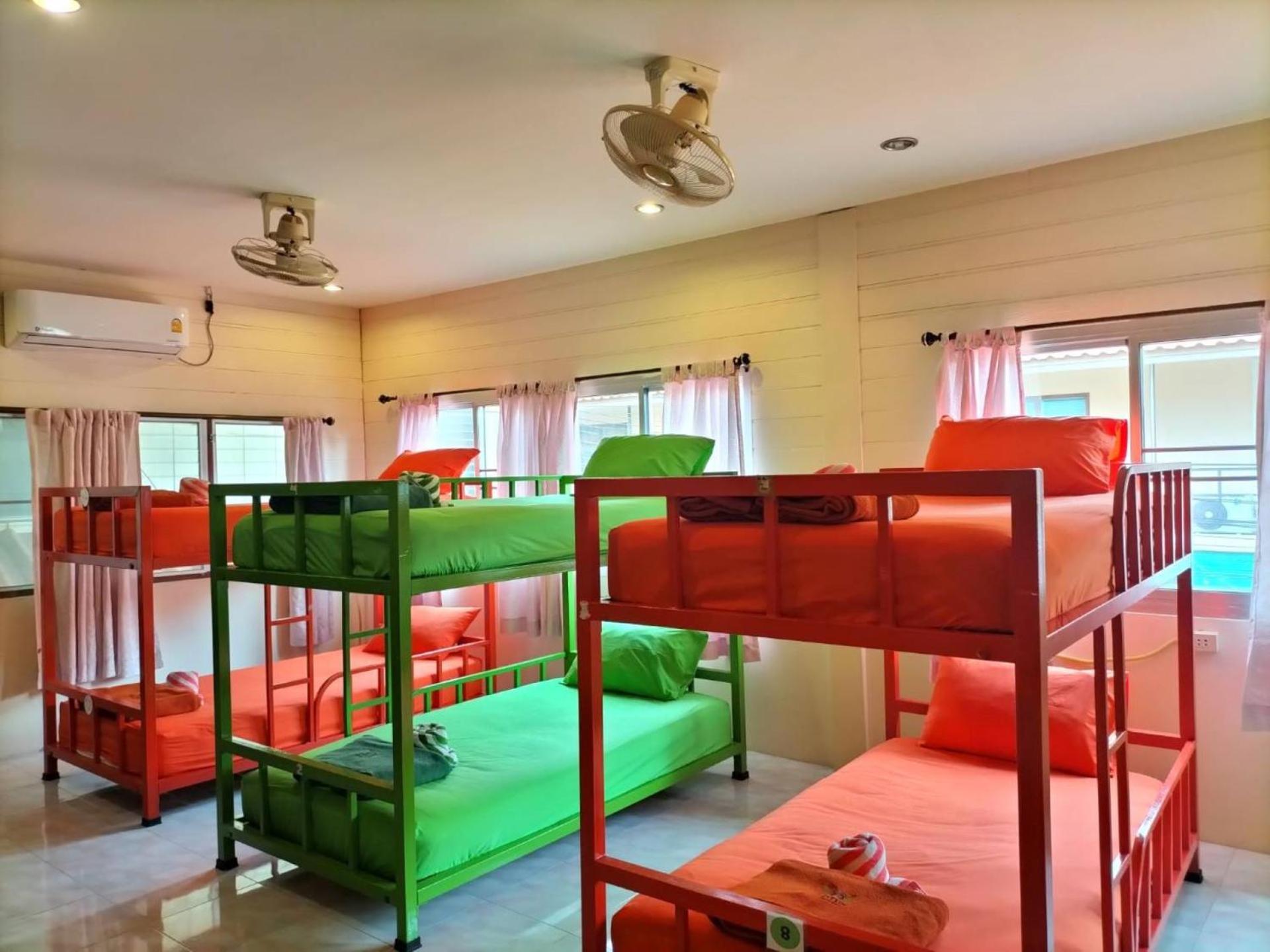 Lotus Hostel Beach 코타오 외부 사진
