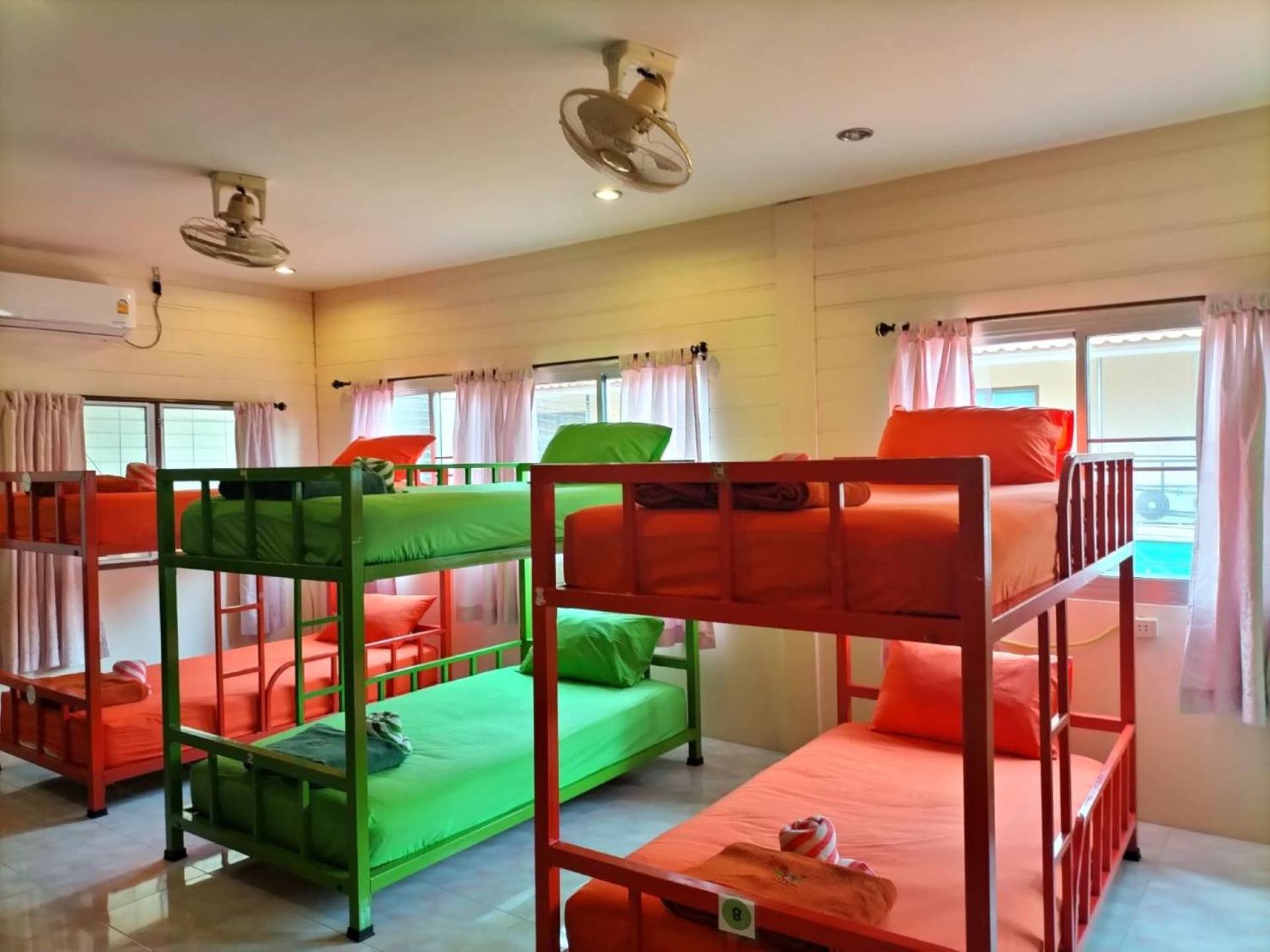 Lotus Hostel Beach 코타오 외부 사진