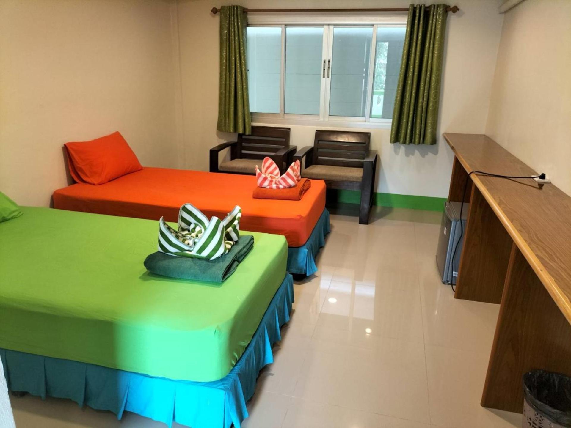 Lotus Hostel Beach 코타오 외부 사진
